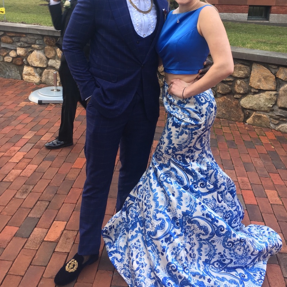 sherri hill prom dress